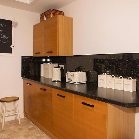 The Corner Cottage Sandwick  Екстер'єр фото